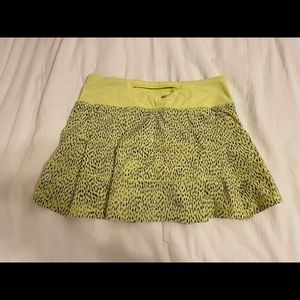 Lululemon shirt size 2